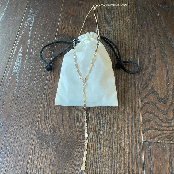 3/$25 Gold Tone Lariat Necklace - Picture 1 of 4